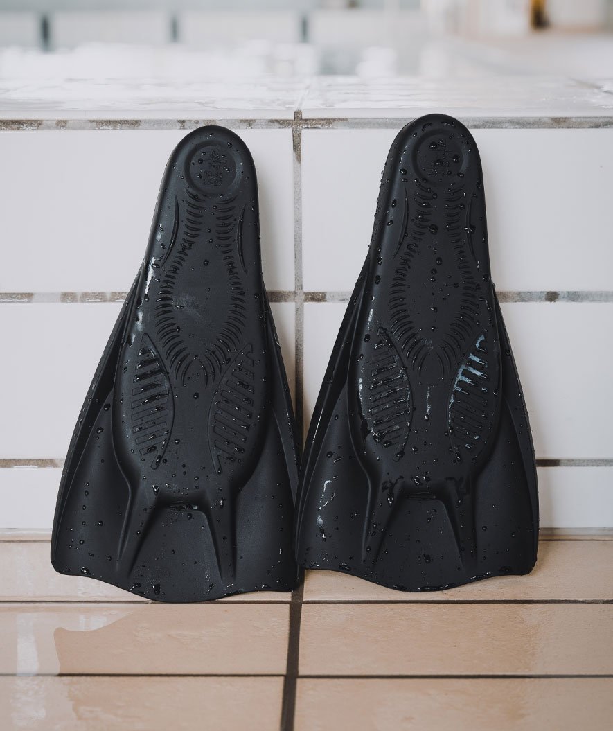 Watery Kurzflosse für Schwimmer - Badger Active - Schwarz