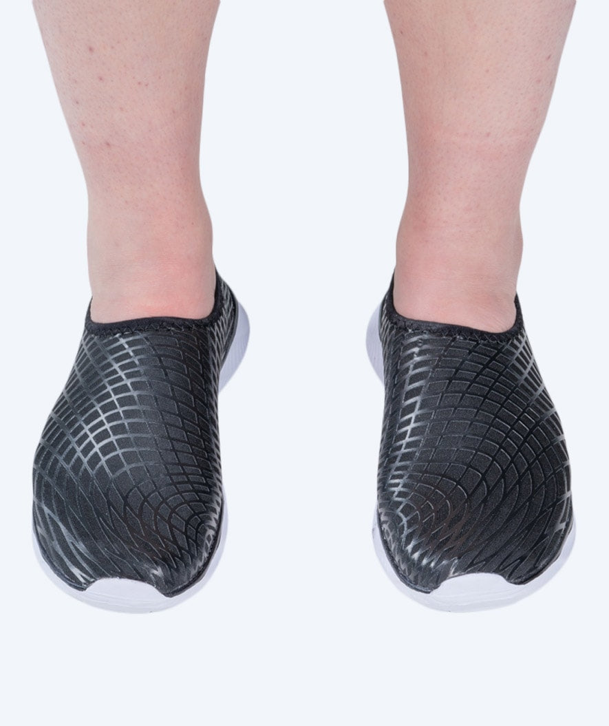 Watery Schwimmschuhe für Erwachsene - Kawaii - Schwarz