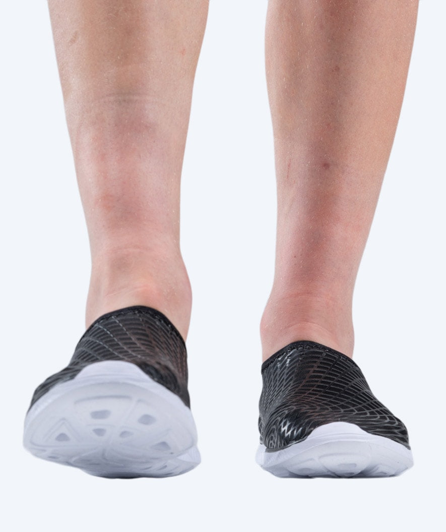 Watery Schwimmschuhe für Erwachsene - Kawaii - Schwarz