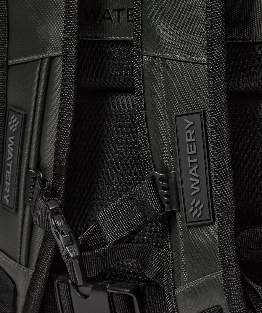 Watery Schwimmrucksack - Oxygen Elite 45L - Dunkelgrün