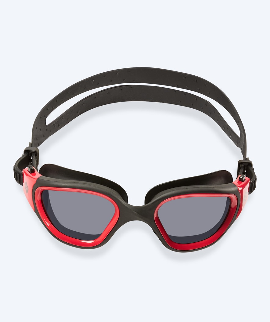 Watery Schwimmbrille für Freizeitschwimmer - Raven Active - Schwarz/Rot 1.0