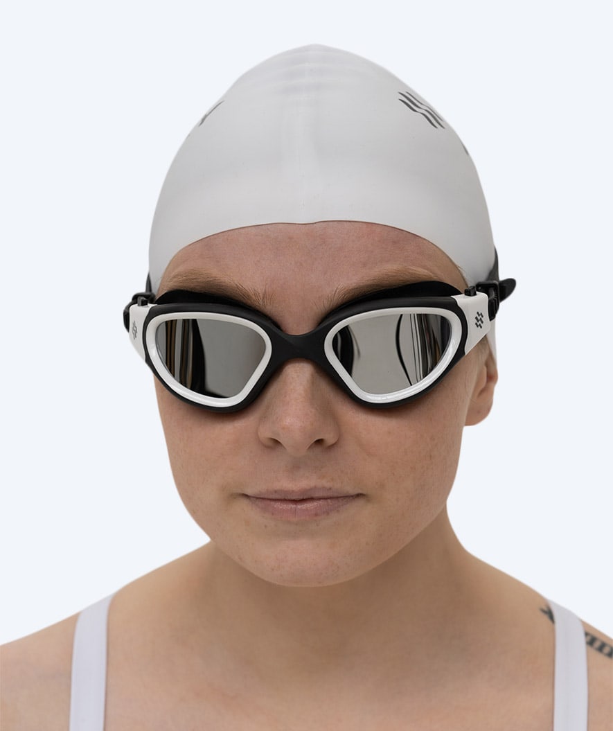 Watery Schwimmbrille für Freizeitschwimmer - Raven Mirror - Schwarz/Weiß