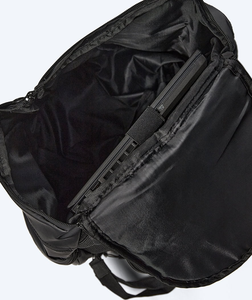 Watery Schwimmrucksack - Roster Club 40L - Schwarz