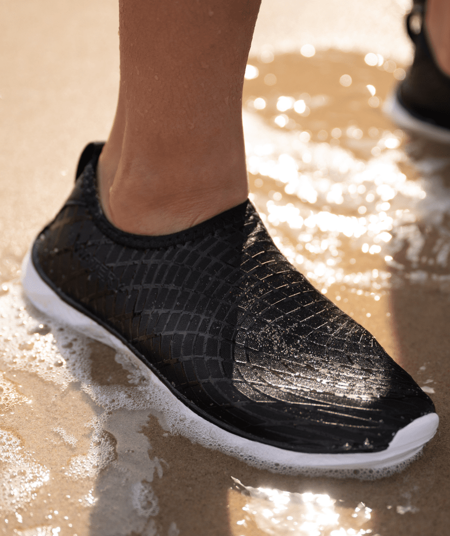 Watery Schwimmschuhe für Erwachsene - Kawaii - Schwarz